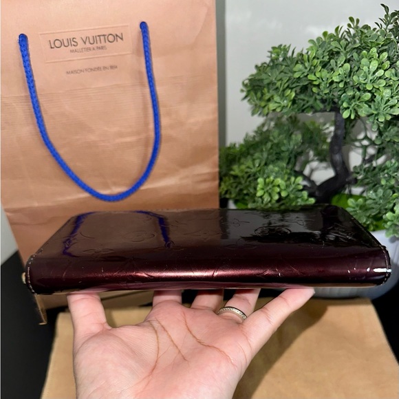 GUC Louis Vuitton monogram Vernis zip around wallet - Picture 7 of 14